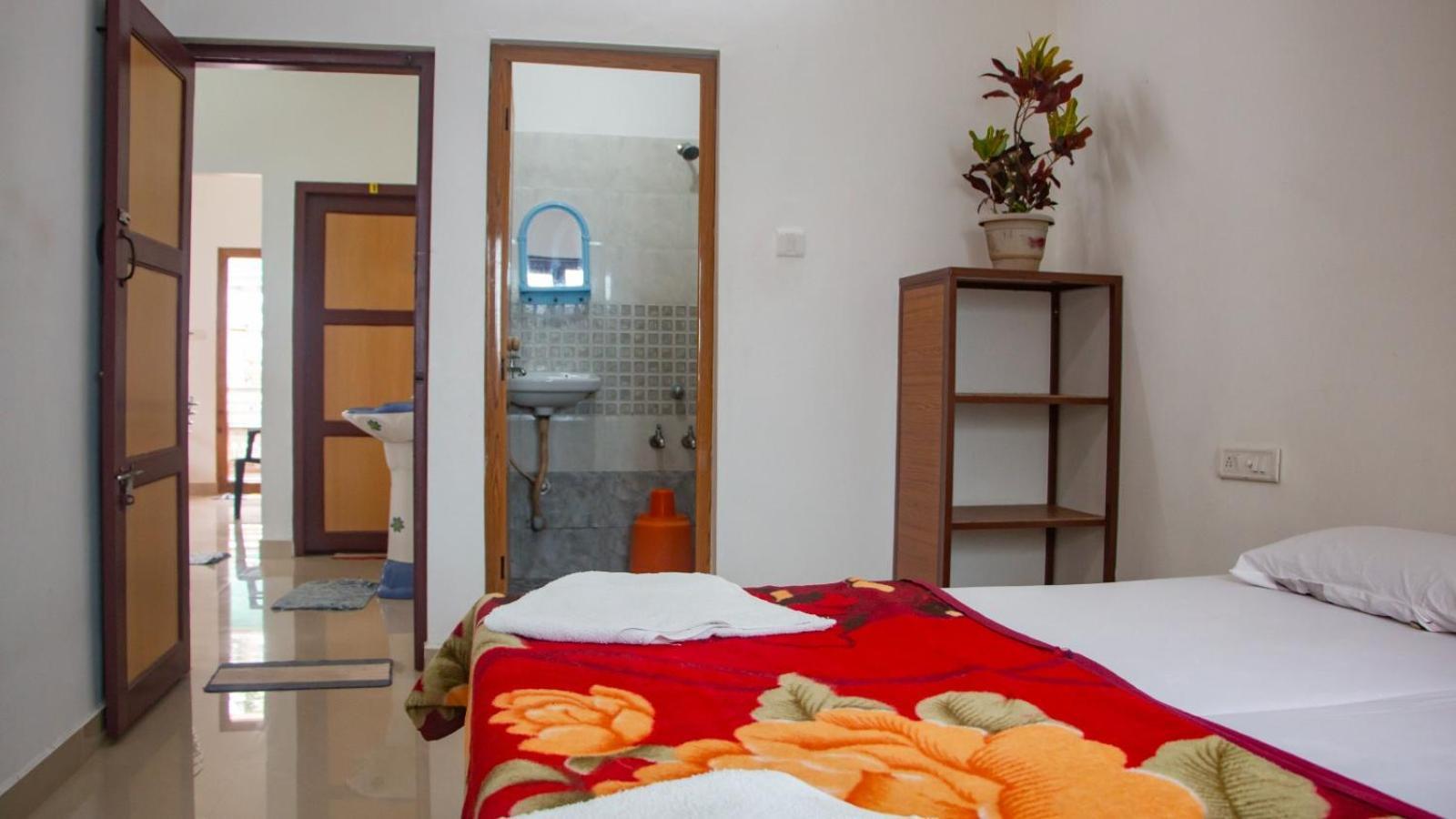Spice Cottage Homestay Текади Екстериор снимка
